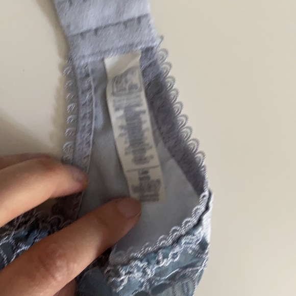 Lejaby Garter Size S - Picture 5 of 5